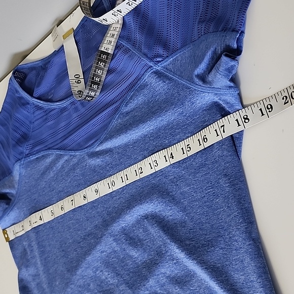 Roxy Active Shirt size Large - Picture 6 of 8